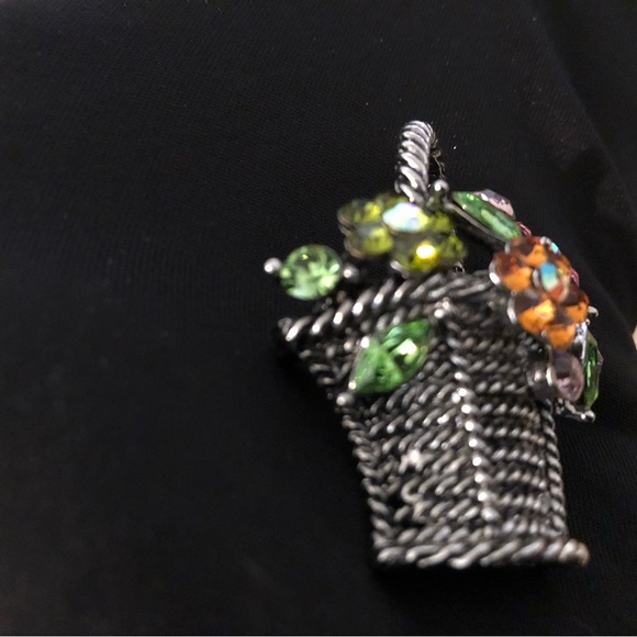 Vintage 1990’s Crystal Rhinestone Flower Pot Brooch By Victorian Trading Co - Picture 4 of 16